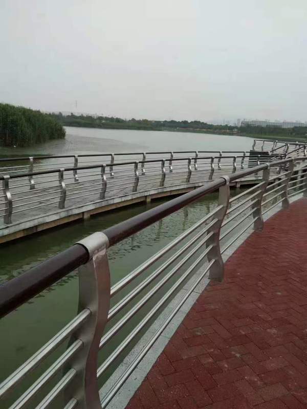 景觀(guān)河道護欄